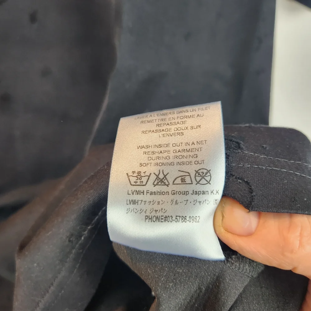 Givenchy black logo Distressed tshirt size L in EUC - Picture 9 of 11